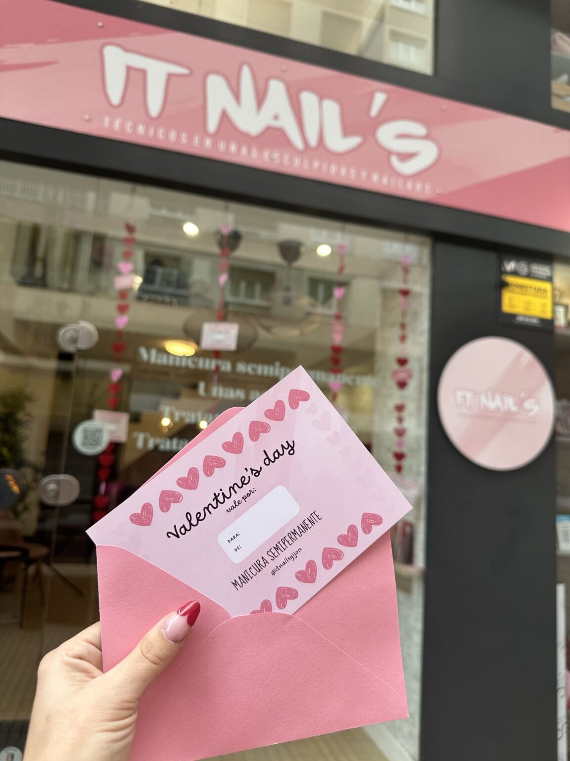 It Nails by Denisse Rubio: Asesoría de imagen para tus manos