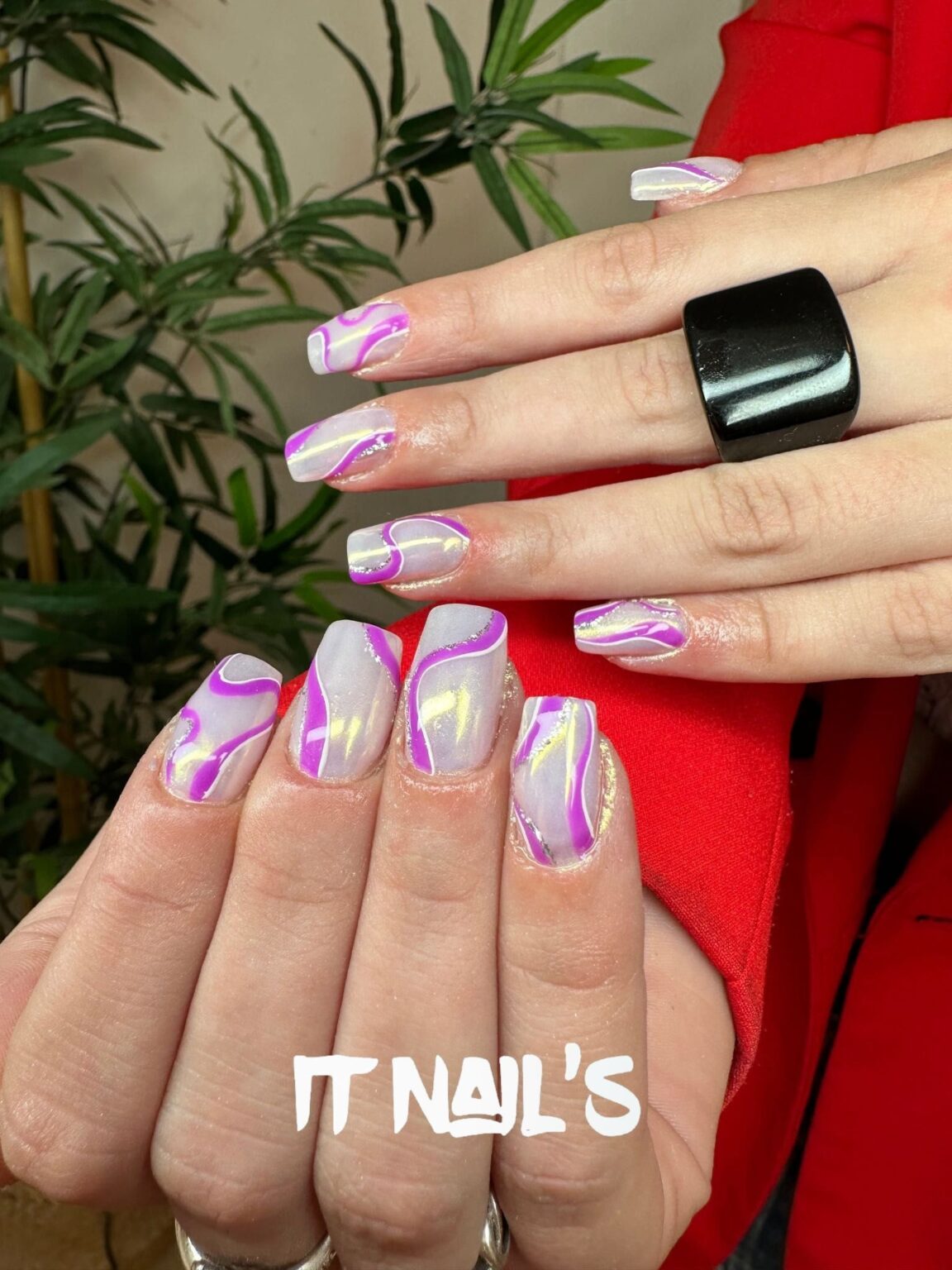 Uñas de gel y acrigel con productos respetuosos con la piel